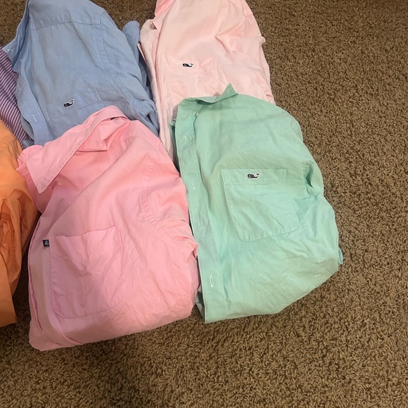 Button Downs 80$ - Picture 2 of 5